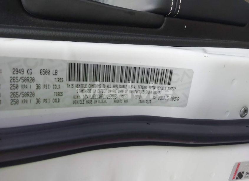 Photo 9 of 2015 Jeep Grand CHEROKEE OVERLAND (VIN 1C4RJECG0FC125985)