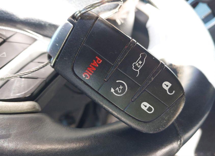 Photo 11 of 2014 Jeep Grand CHEROKEE OVERLAND (VIN 1C4RJECG1EC164504)