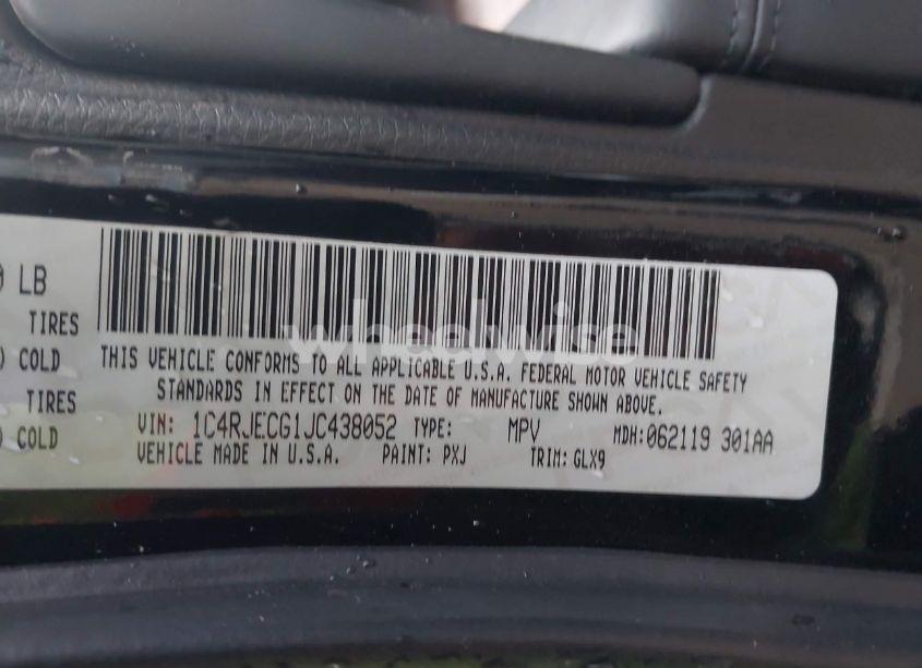 Photo 9 of 2018 Jeep Grand CHEROKEE OVERLAND 4X2 (VIN 1C4RJECG1JC438052)