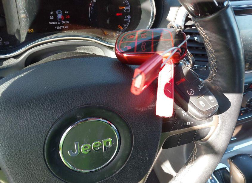 Photo 11 of 2017 Jeep Grand CHEROKEE OVERLAND 4X2 (VIN 1C4RJECG2HC846201)