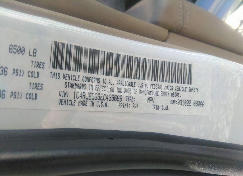 Photo 9 of 2014 Jeep Grand CHEROKEE OVERLAND (VIN 1C4RJECG3EC433666)