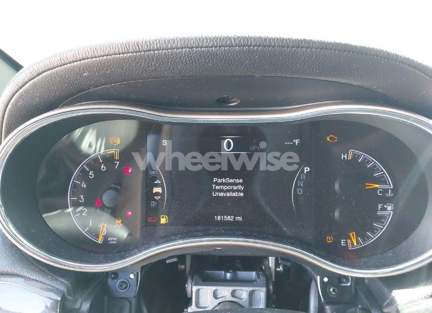 Photo 16 of 2017 Jeep Grand CHEROKEE OVERLAND 4X2 (VIN 1C4RJECG3HC780175)