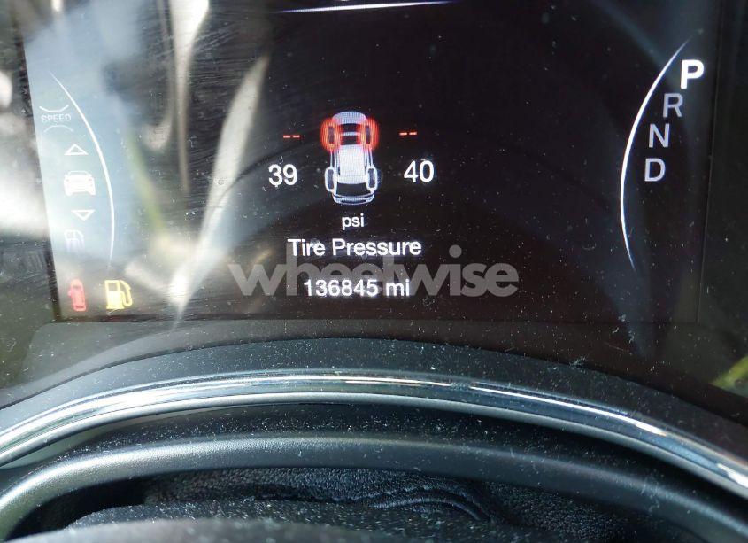 Photo 16 of 2018 Jeep Grand CHEROKEE OVERLAND 4X2 (VIN 1C4RJECG3JC480741)