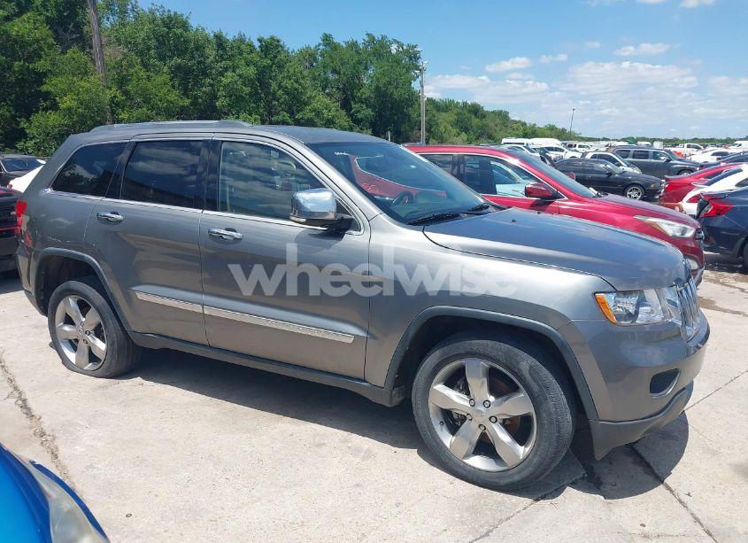 Photo 13 of 2013 Jeep Grand CHEROKEE OVERLAND (VIN 1C4RJECG4DC526677)