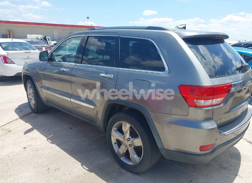 Photo 3 of 2013 Jeep Grand CHEROKEE OVERLAND (VIN 1C4RJECG4DC526677)