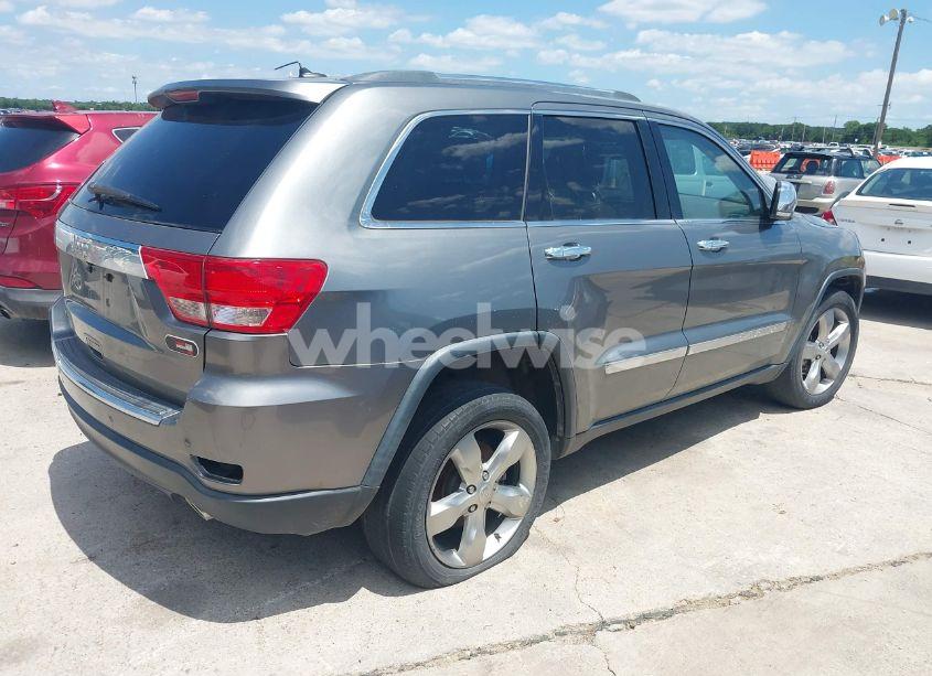 Photo 4 of 2013 Jeep Grand CHEROKEE OVERLAND (VIN 1C4RJECG4DC526677)