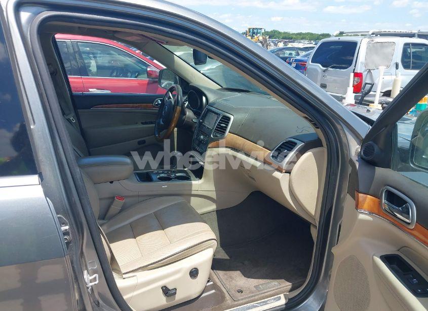 Photo 5 of 2013 Jeep Grand CHEROKEE OVERLAND (VIN 1C4RJECG4DC526677)