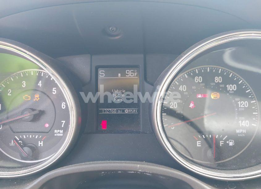 Photo 7 of 2013 Jeep Grand CHEROKEE OVERLAND (VIN 1C4RJECG4DC526677)