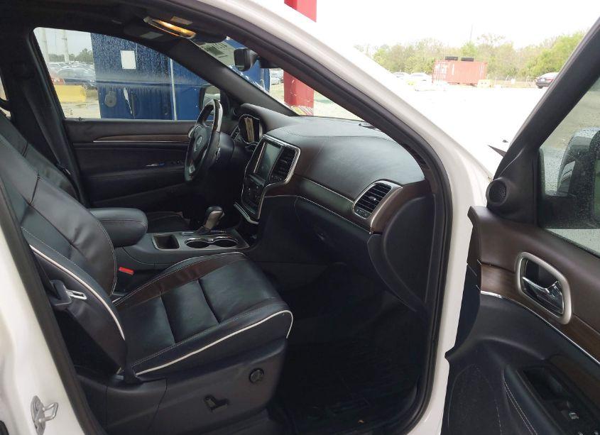 Photo 5 of 2017 Jeep Grand CHEROKEE OVERLAND 4X2 (VIN 1C4RJECG4HC780248)