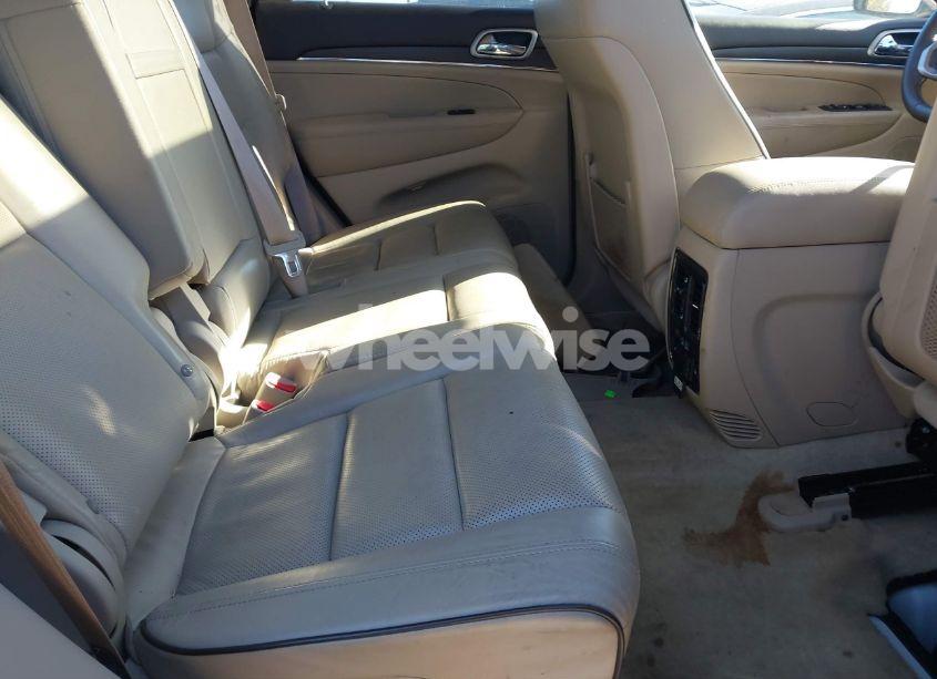 Photo 8 of 2018 Jeep Grand CHEROKEE OVERLAND 4X2 (VIN 1C4RJECG4JC301395)