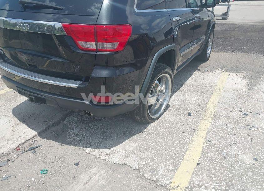 Photo 6 of 2013 Jeep Grand CHEROKEE OVERLAND (VIN 1C4RJECG5DC534481)