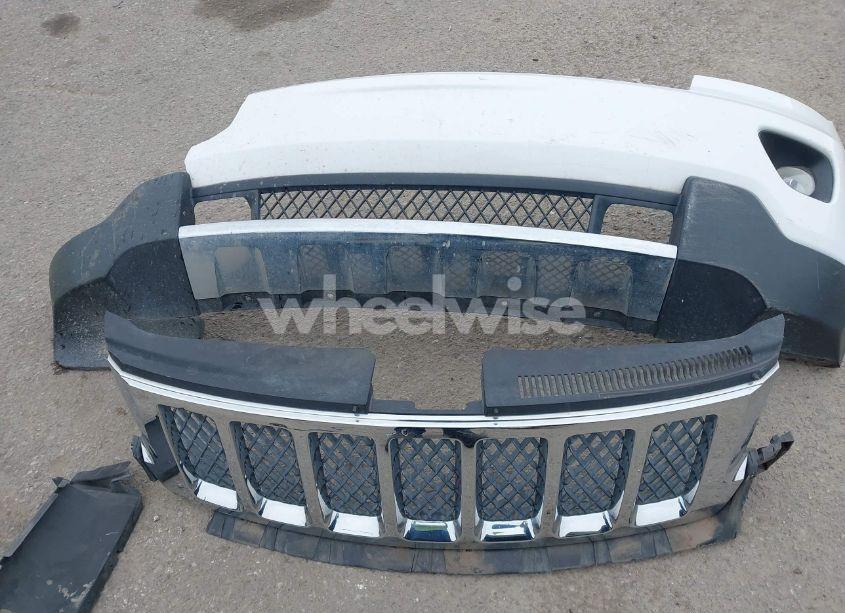 Photo 12 of 2013 Jeep Grand CHEROKEE OVERLAND (VIN 1C4RJECG5DC648593)