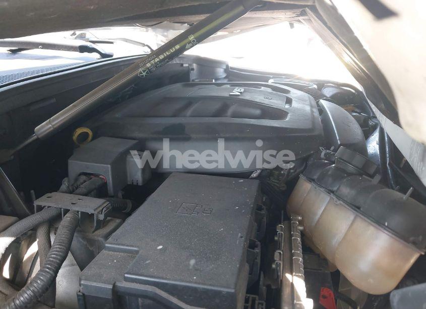 Photo 10 of 2017 Jeep Grand CHEROKEE OVERLAND 4X2 (VIN 1C4RJECG5HC959981)