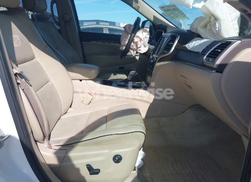 Photo 5 of 2017 Jeep Grand CHEROKEE OVERLAND 4X2 (VIN 1C4RJECG5HC959981)