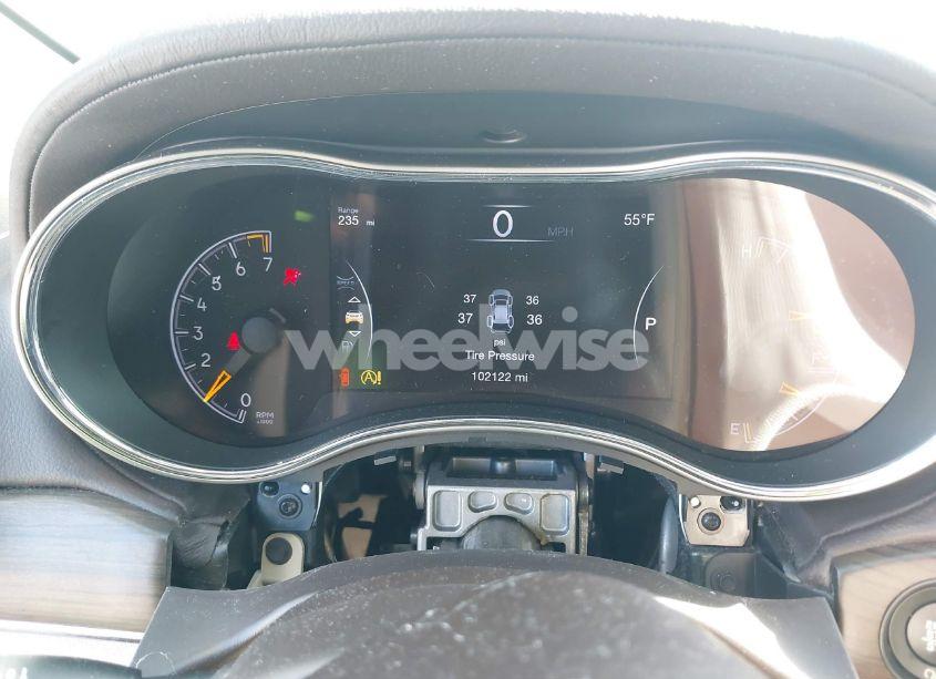 Photo 7 of 2017 Jeep Grand CHEROKEE OVERLAND 4X2 (VIN 1C4RJECG5HC959981)