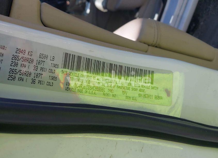 Photo 9 of 2017 Jeep Grand CHEROKEE OVERLAND 4X2 (VIN 1C4RJECG5HC959981)