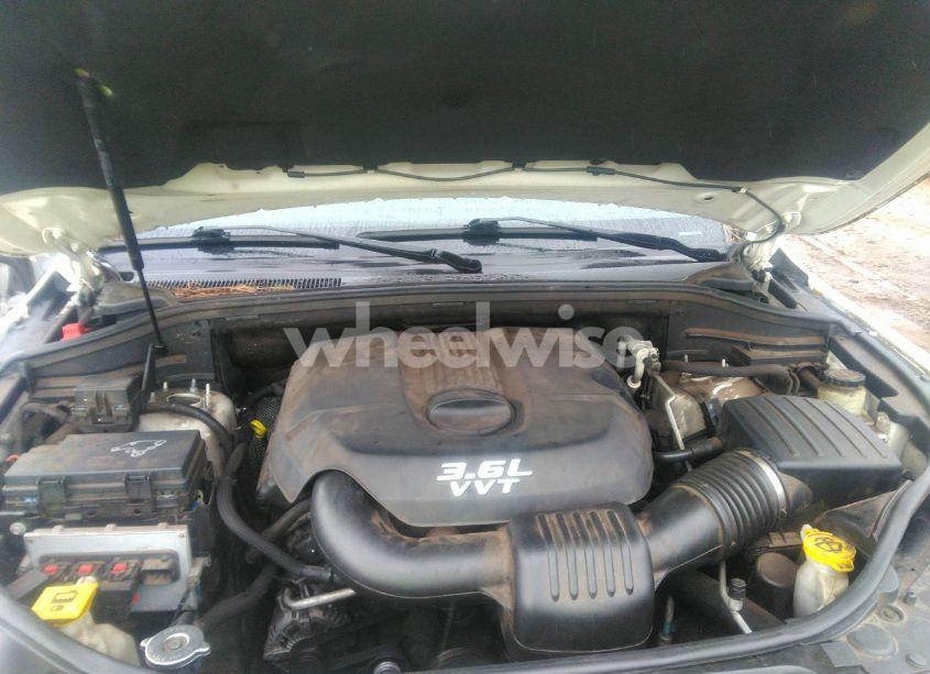 Photo 10 of 2012 Jeep Grand CHEROKEE OVERLAND (VIN 1C4RJECG6CC162311)