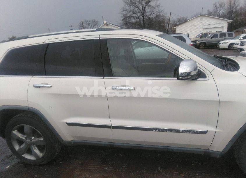 Photo 13 of 2012 Jeep Grand CHEROKEE OVERLAND (VIN 1C4RJECG6CC162311)