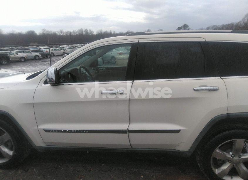 Photo 14 of 2012 Jeep Grand CHEROKEE OVERLAND (VIN 1C4RJECG6CC162311)