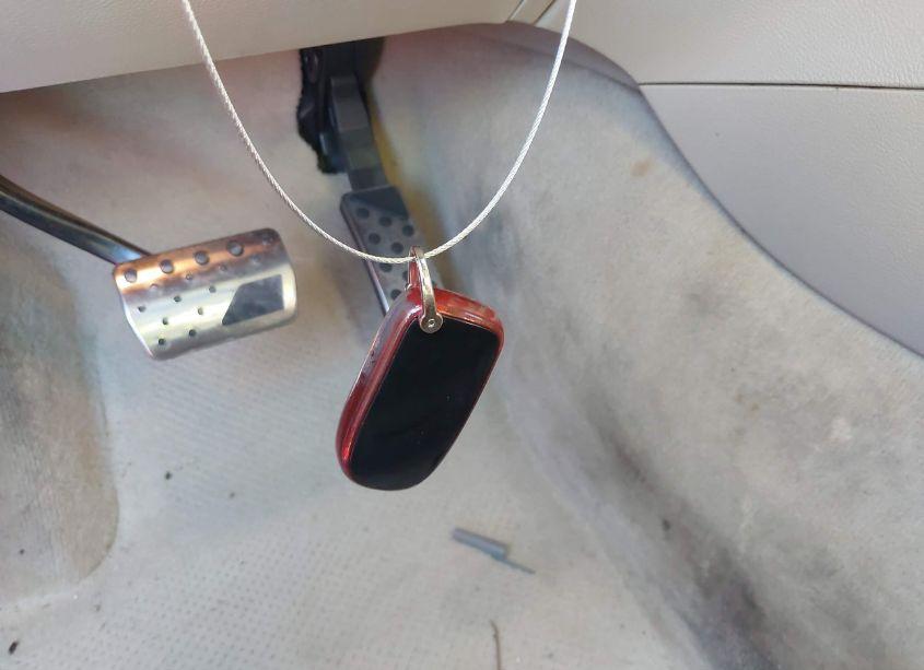 Photo 11 of 2014 Jeep Grand CHEROKEE OVERLAND (VIN 1C4RJECG7EC461079)