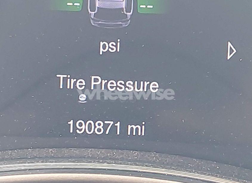 Photo 15 of 2015 Jeep Grand CHEROKEE OVERLAND (VIN 1C4RJECG7FC615095)