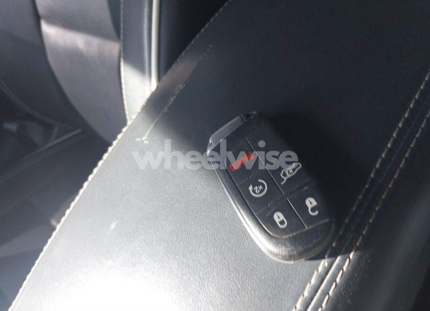 Photo 11 of 2014 Jeep Grand CHEROKEE OVERLAND (VIN 1C4RJECG9EC522075)