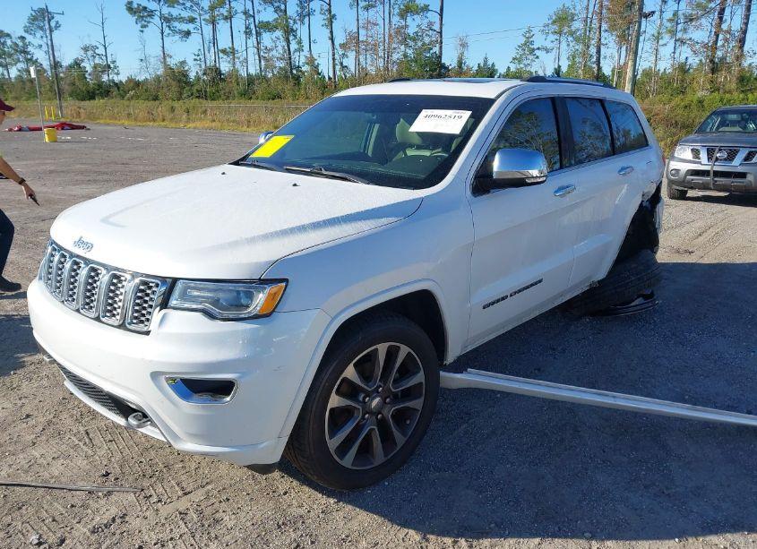 Photo 2 of 2017 Jeep Grand CHEROKEE OVERLAND 4X2 (VIN 1C4RJECG9HC642186)