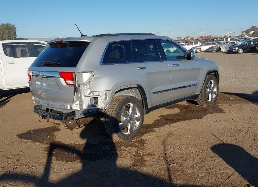 Photo 4 of 2013 Jeep Grand CHEROKEE OVERLAND (VIN 1C4RJECGXDC600538)