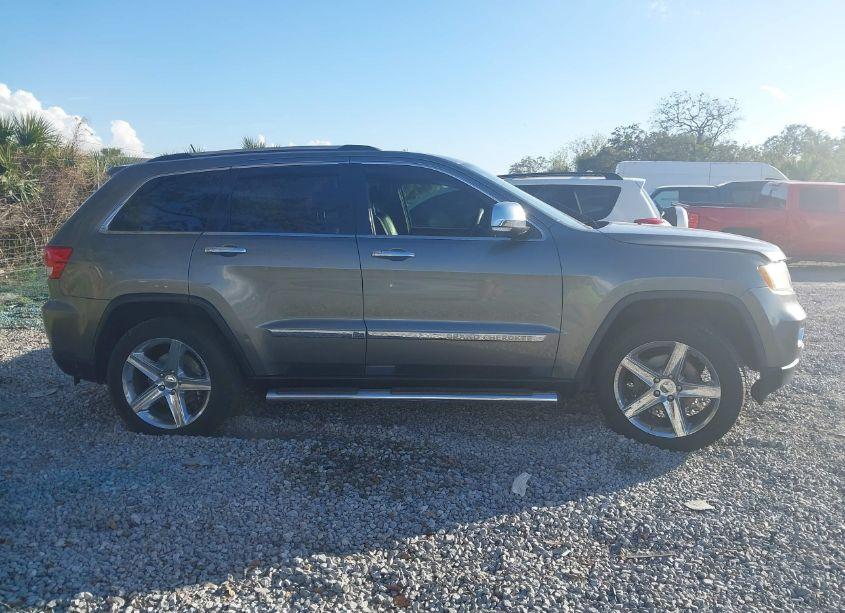Photo 14 of 2013 Jeep Grand CHEROKEE OVERLAND (VIN 1C4RJECT3DC526523)