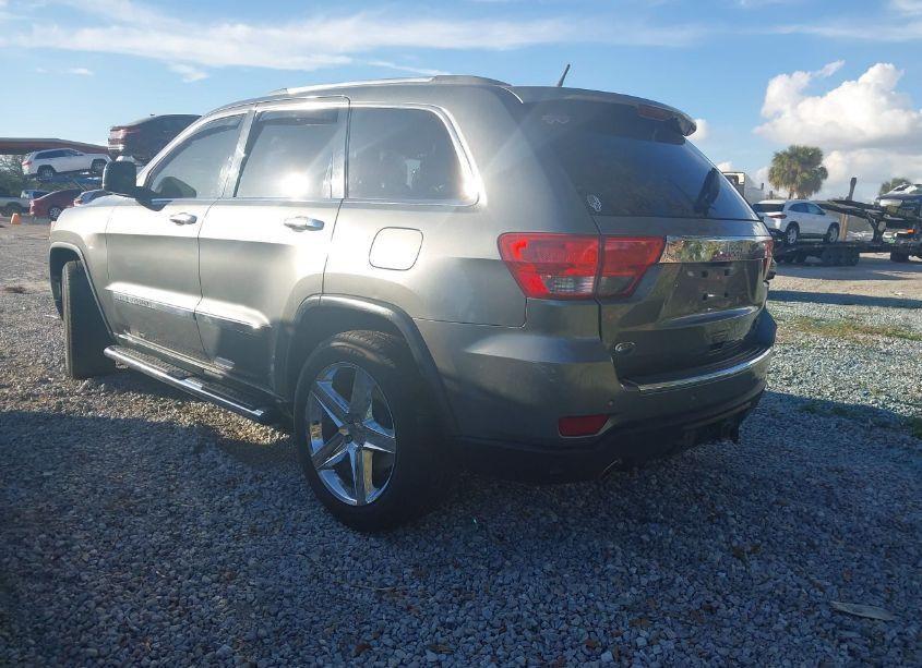 Photo 3 of 2013 Jeep Grand CHEROKEE OVERLAND (VIN 1C4RJECT3DC526523)