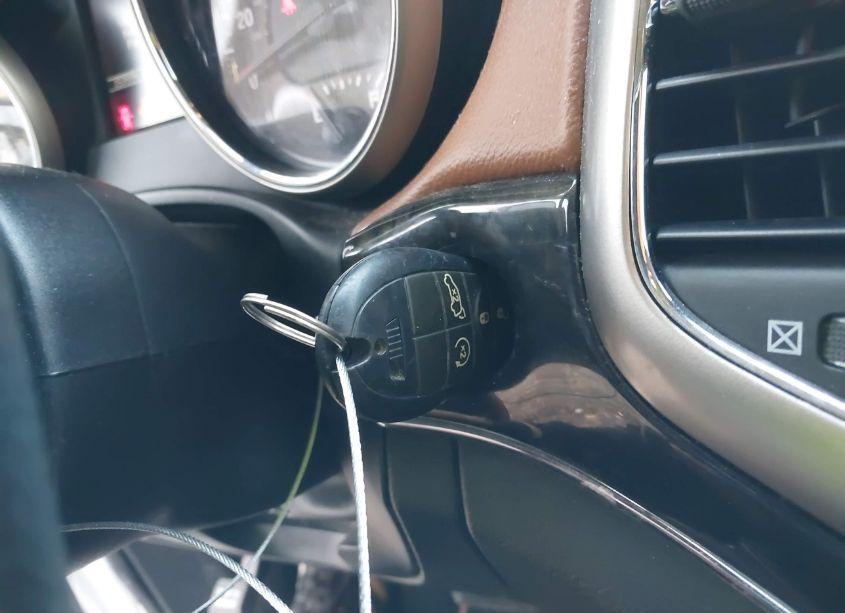 Photo 11 of 2013 Jeep Grand CHEROKEE OVERLAND SUMMIT (VIN 1C4RJECT3DC556539)