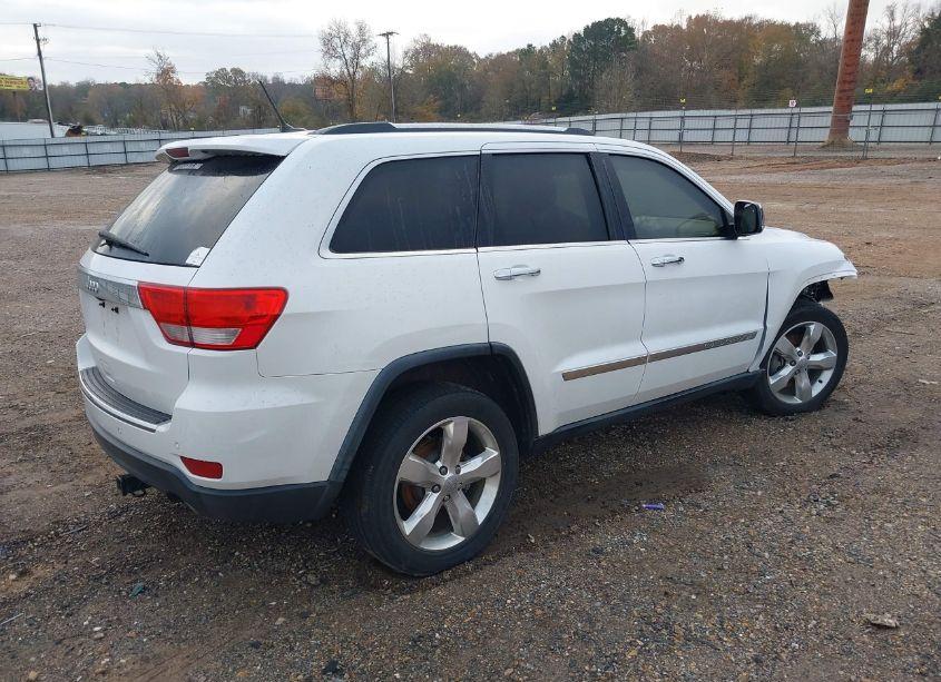 Photo 4 of 2013 Jeep Grand CHEROKEE OVERLAND SUMMIT (VIN 1C4RJECT3DC556539)