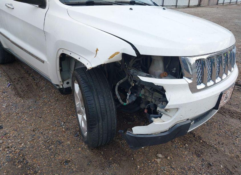 Photo 6 of 2013 Jeep Grand CHEROKEE OVERLAND SUMMIT (VIN 1C4RJECT3DC556539)