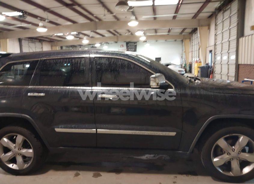 Photo 13 of 2013 Jeep Grand CHEROKEE OVERLAND (VIN 1C4RJECT4DC588237)
