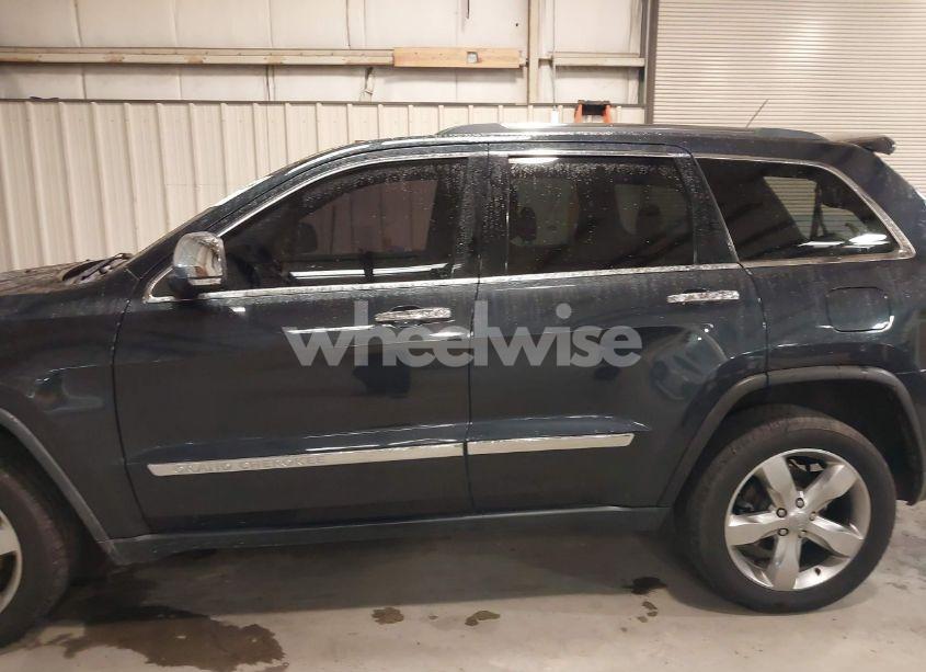 Photo 14 of 2013 Jeep Grand CHEROKEE OVERLAND (VIN 1C4RJECT4DC588237)