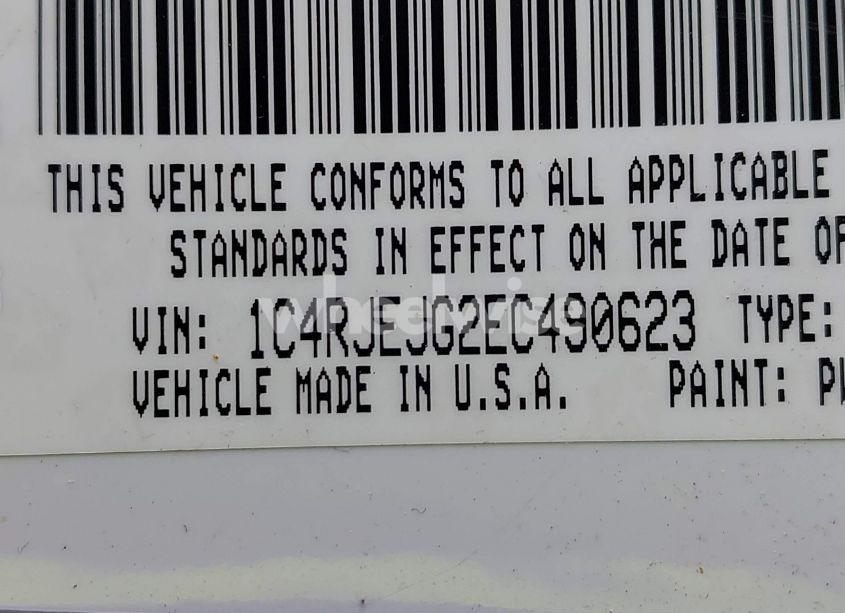 Photo 9 of 2014 Jeep Grand CHEROKEE SUMMIT (VIN 1C4RJEJG2EC490623)