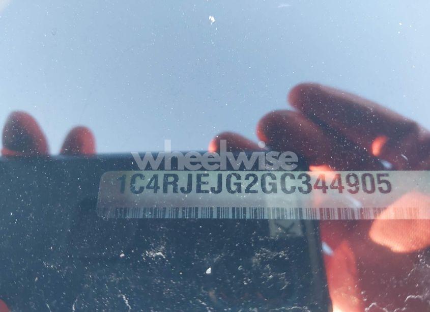 Photo 9 of 2016 Jeep Grand CHEROKEE SUMMIT (VIN 1C4RJEJG2GC344905)