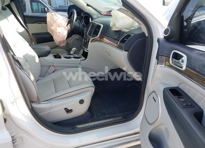 Photo 5 of 2018 Jeep Grand CHEROKEE SUMMIT 4X2 (VIN 1C4RJEJG3JC394624)