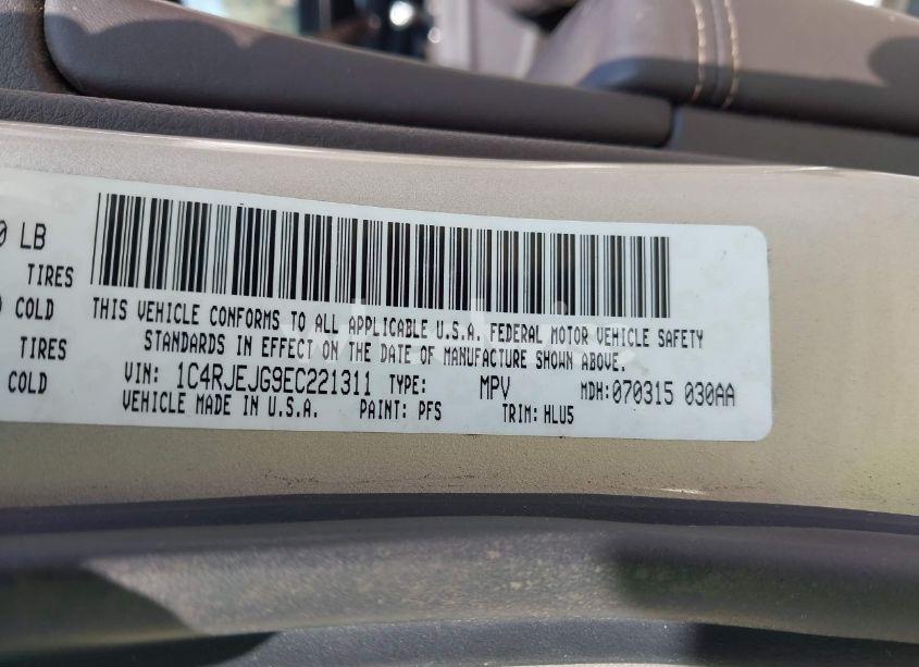 Photo 9 of 2014 Jeep Grand CHEROKEE SUMMIT (VIN 1C4RJEJG9EC221311)