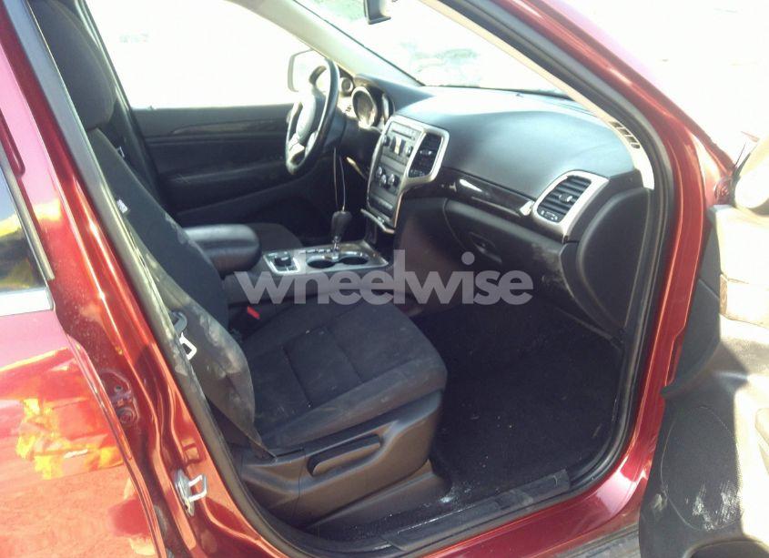 Photo 5 of 2012 Jeep Grand CHEROKEE LAREDO (VIN 1C4RJFAG0CC181638)