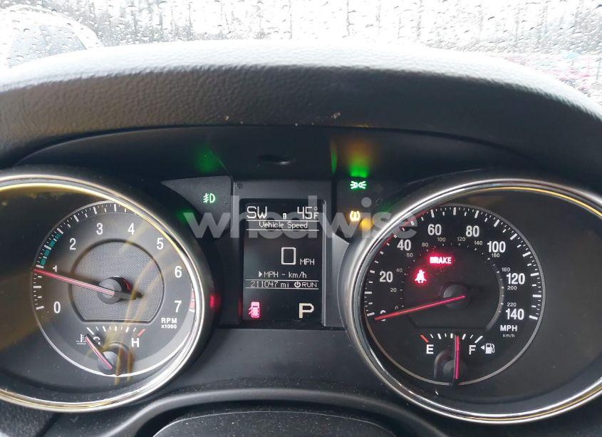 Photo 7 of 2013 Jeep Grand CHEROKEE LAREDO (VIN 1C4RJFAG0DC542142)