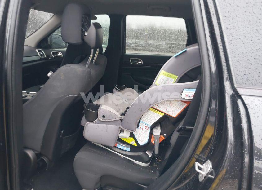 Photo 8 of 2013 Jeep Grand CHEROKEE LAREDO (VIN 1C4RJFAG0DC542142)