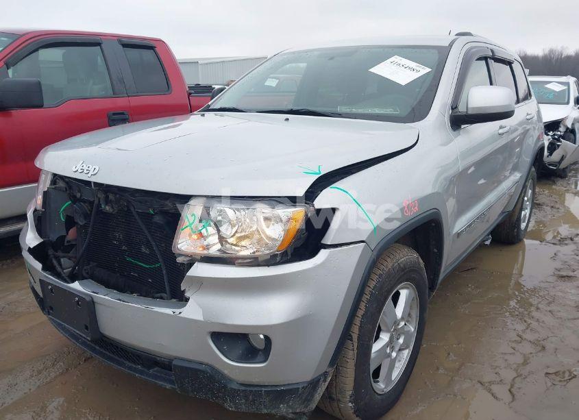 Photo 2 of 2013 Jeep Grand CHEROKEE LAREDO (VIN 1C4RJFAG0DC552959)