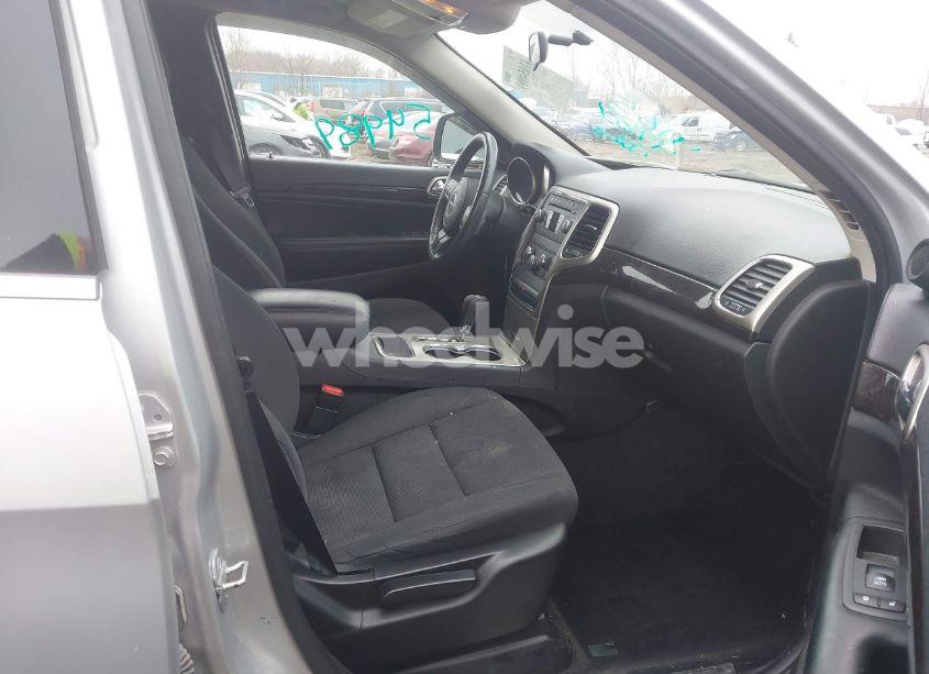 Photo 5 of 2013 Jeep Grand CHEROKEE LAREDO (VIN 1C4RJFAG0DC552959)