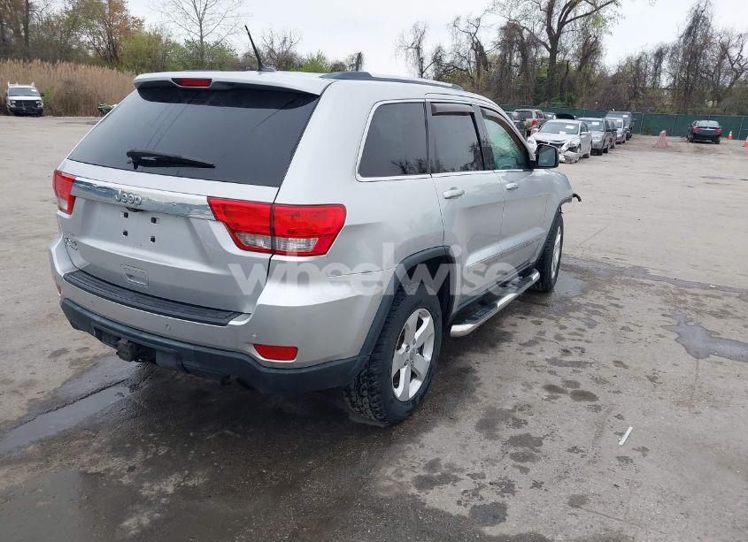 Photo 4 of 2013 Jeep Grand CHEROKEE LAREDO (VIN 1C4RJFAG0DC556512)