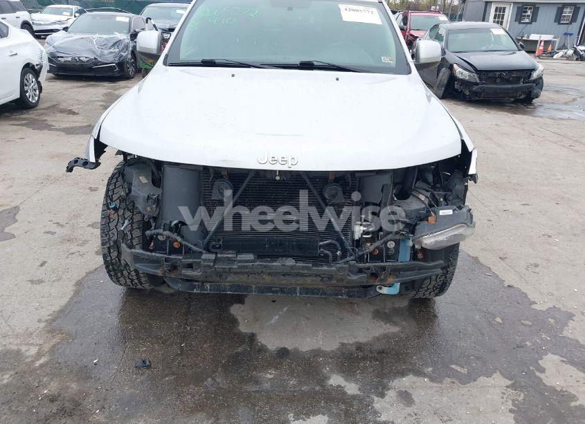 Photo 6 of 2013 Jeep Grand CHEROKEE LAREDO (VIN 1C4RJFAG0DC556512)