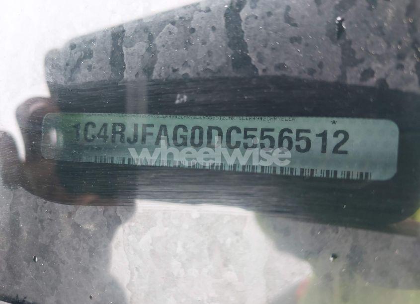 Photo 9 of 2013 Jeep Grand CHEROKEE LAREDO (VIN 1C4RJFAG0DC556512)