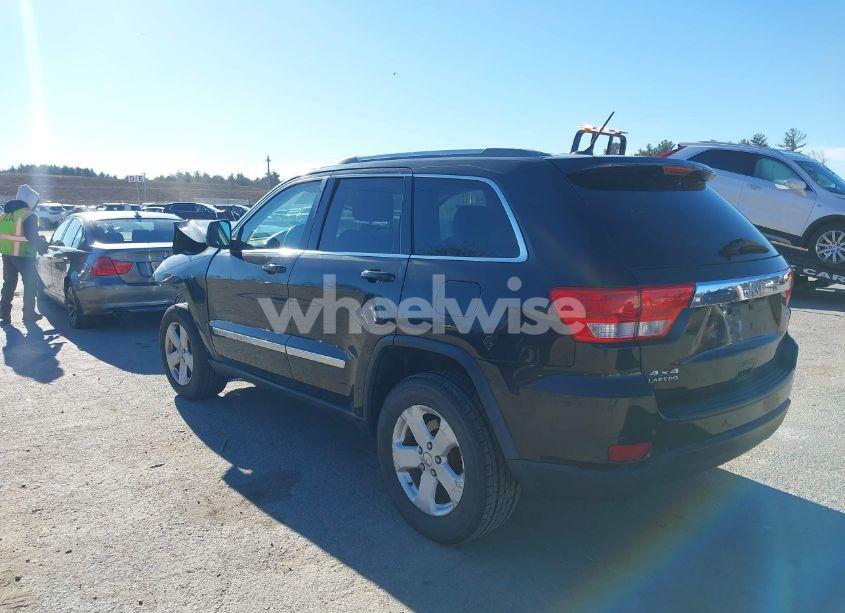 Photo 3 of 2013 Jeep Grand CHEROKEE LAREDO (VIN 1C4RJFAG0DC557577)