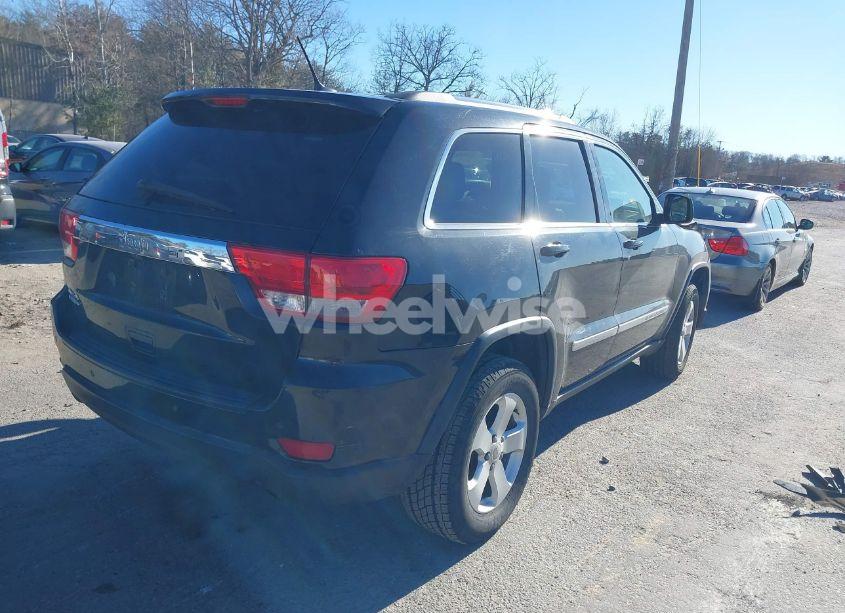 Photo 4 of 2013 Jeep Grand CHEROKEE LAREDO (VIN 1C4RJFAG0DC557577)