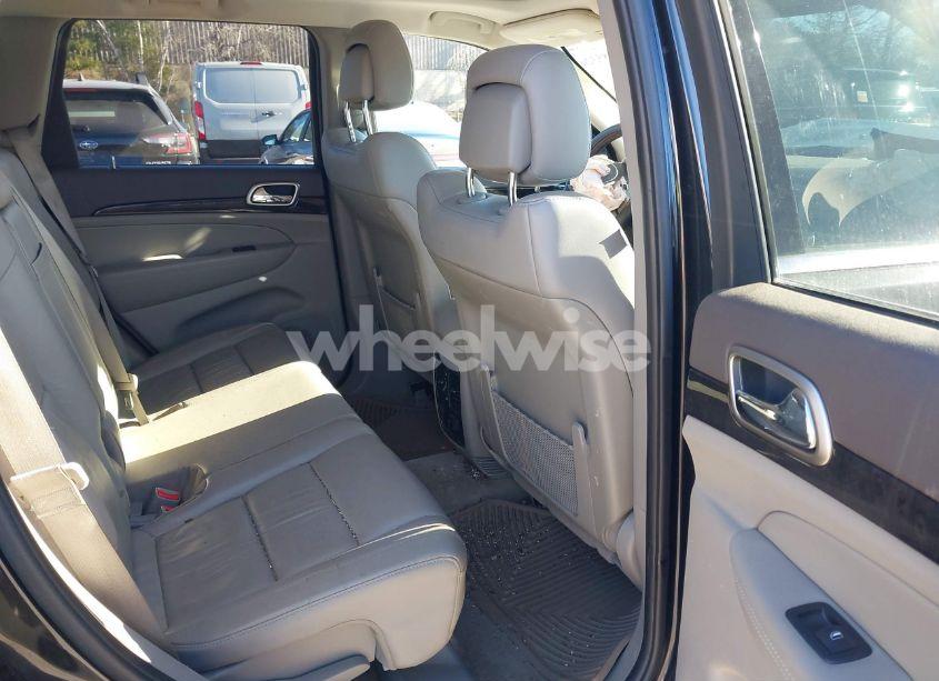 Photo 8 of 2013 Jeep Grand CHEROKEE LAREDO (VIN 1C4RJFAG0DC557577)